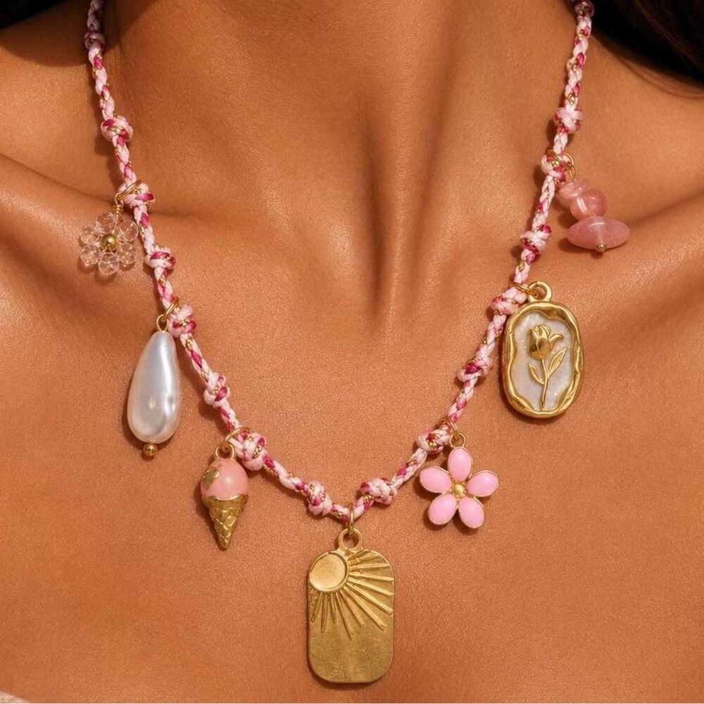 Boho flower necklace D48
